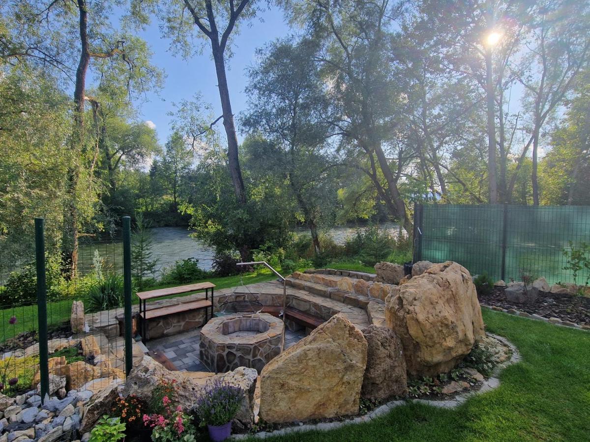 Villa Garden Bešeňová 外观 照片