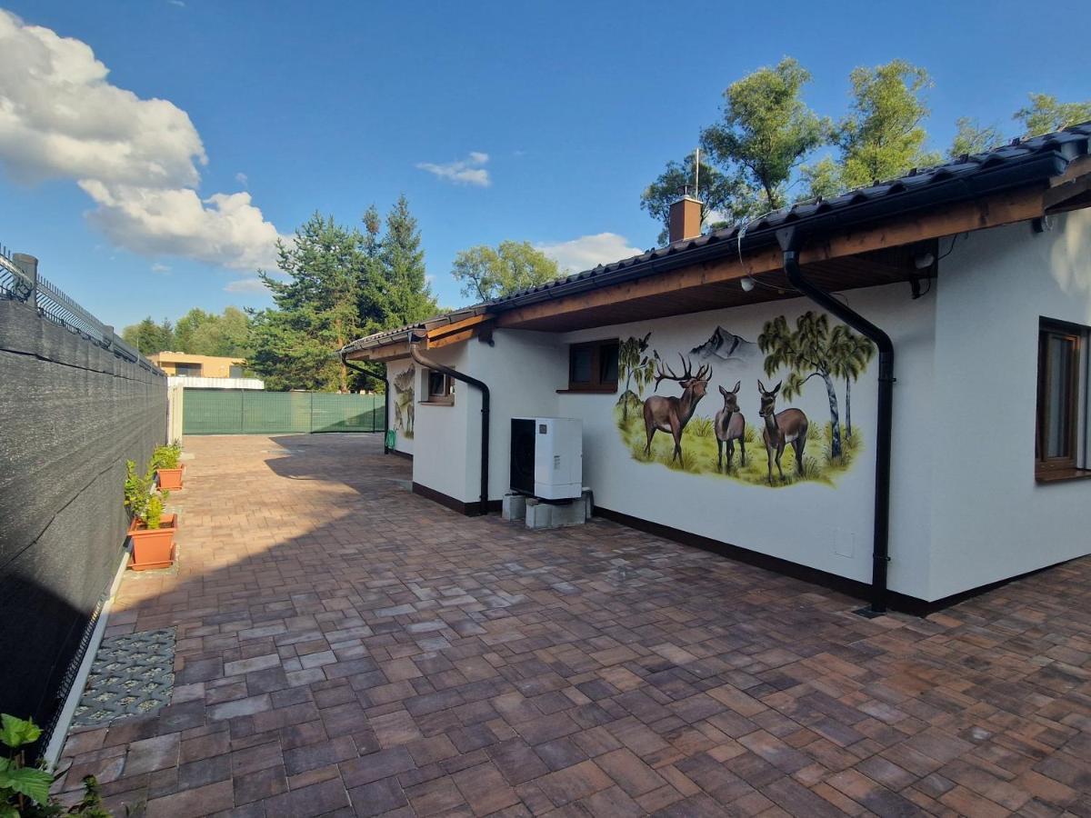 Villa Garden Bešeňová 外观 照片