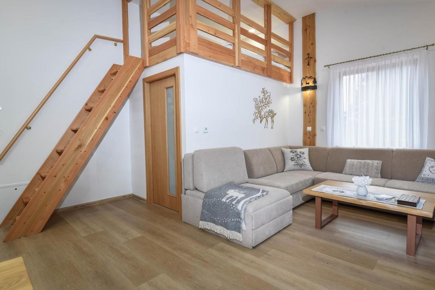 Villa Garden Bešeňová 外观 照片