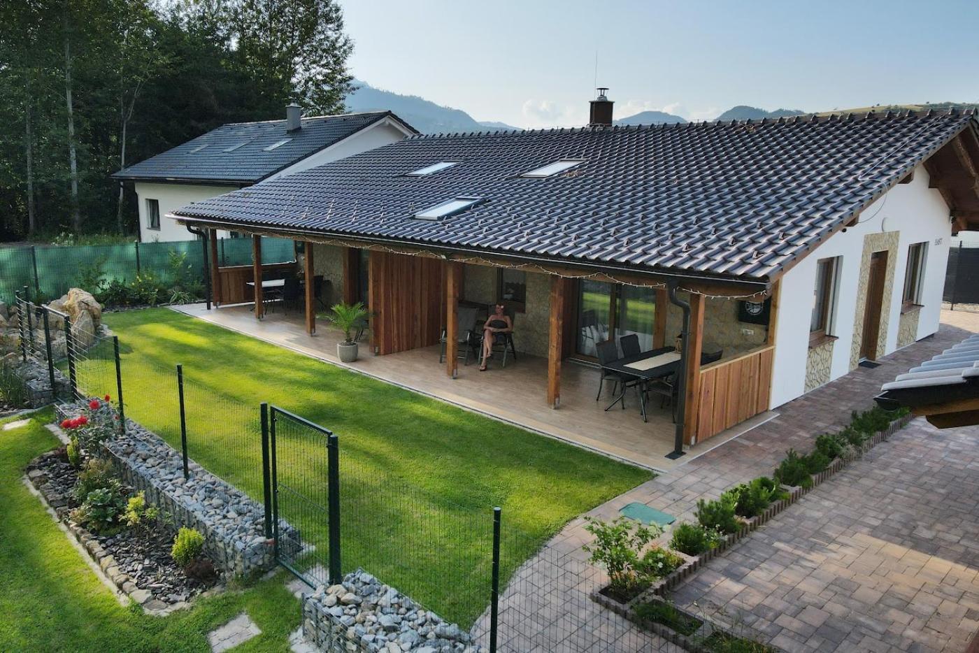 Villa Garden Bešeňová 外观 照片