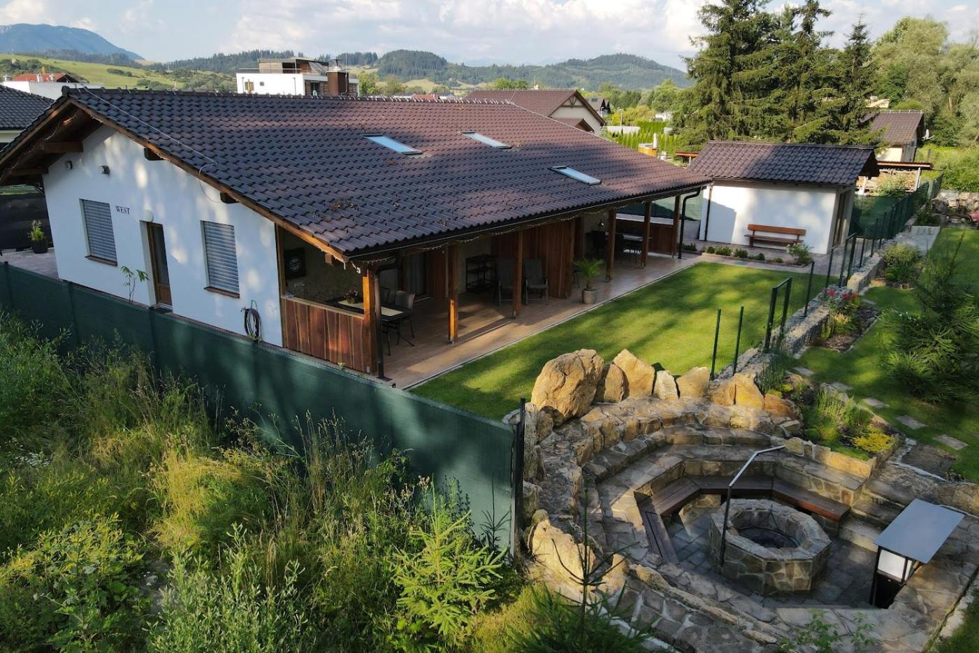 Villa Garden Bešeňová 外观 照片